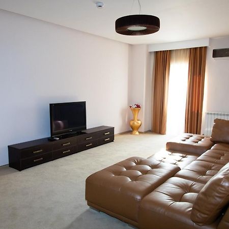 Hotel Palace Severin ドロベタ＝トゥルヌ・セヴェリン エクステリア 写真