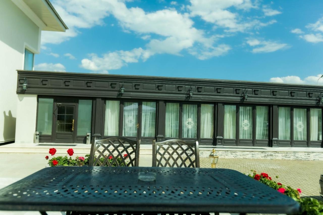Hotel Palace Severin ドロベタ＝トゥルヌ・セヴェリン エクステリア 写真